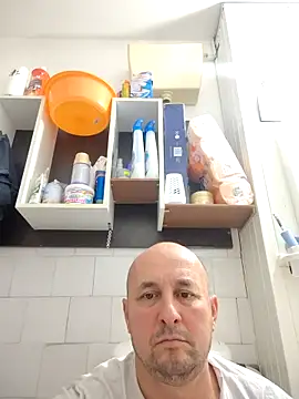 Snapshot of intx800 chatting on November 2025 05:49:02 PM intx800 online show from November 2025 05:49:02 PM