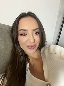 tina akira online show from February 2026 01:11:02 PM