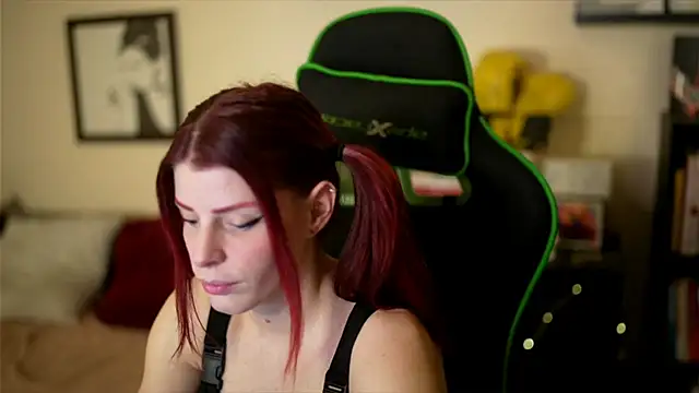 Bellis Perenis online show from March 2026 05:22:02 PM