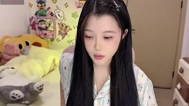 xiSSts online show from November 2025 08:25:01 PM