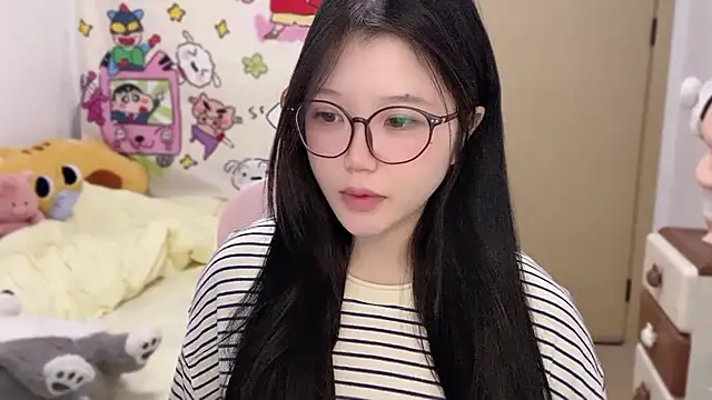 xiSSts online show from November 2025 01:42:01 AM