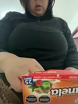 Snapshot of _Honeymoon- chatting on February 2025 02:27:02 PM Honeymoon- online show from February 2025 02:27:02 PM