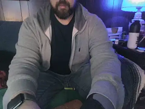 Snapshot of ThongerBBro chatting on December 2024 06:17:02 AM ThongerBBro online show from December 2024 06:17:02 AM