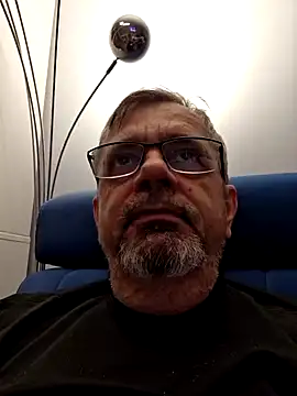 axecoman60 online show from March 2025 07:33:01 PM