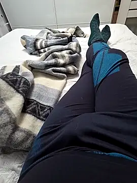 axecoman60 online show from December 2025 07:59:02 PM