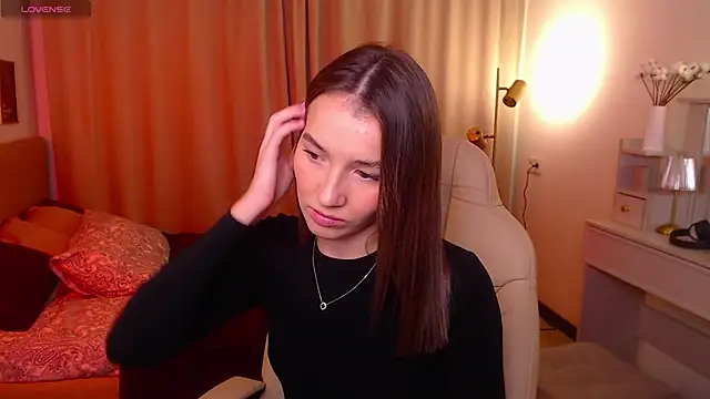 Bellla Haddid online show from November 2025 01:59:02 AM