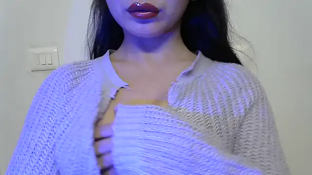 amrita2210 online show from October 2025 09:58:01 PM