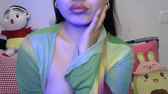 amrita2210 online show from June 2026 06:19:02 PM