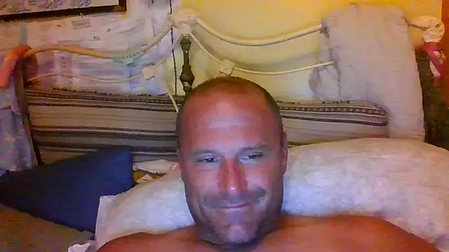 Snapshot of raybo715 chatting on June 2026 04:39:02 AM raybo715 online show from June 2026 04:39:02 AM