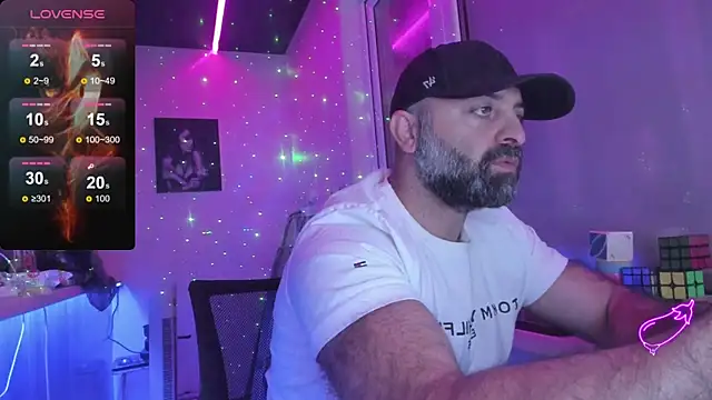 MAGABEAR077 online show from November 2025 03:38:01 PM