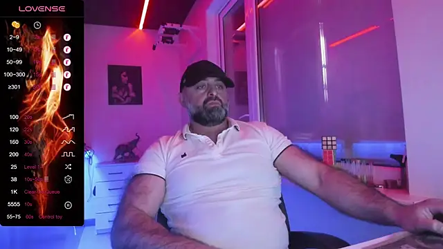 MAGABEAR077 online show from May 2026 04:06:01 AM