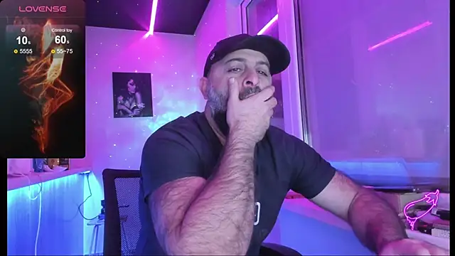 MAGABEAR077 online show from November 2025 08:24:01 PM