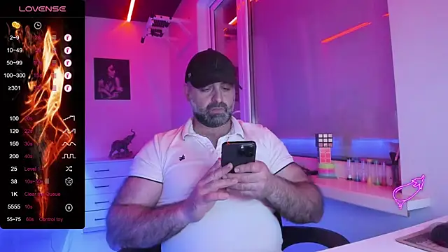 MAGABEAR077 online show from April 2026 10:22:01 PM