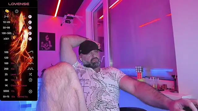 MAGABEAR077 online show from May 2026 10:17:01 PM
