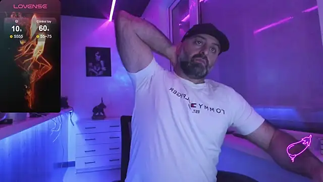 MAGABEAR077 online show from November 2025 11:16:01 PM