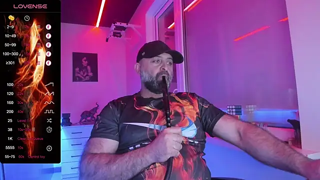 MAGABEAR077 online show from May 2026 05:34:02 PM