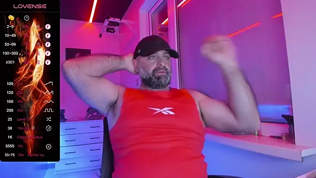 MAGABEAR077 online show from May 2026 06:48:01 PM
