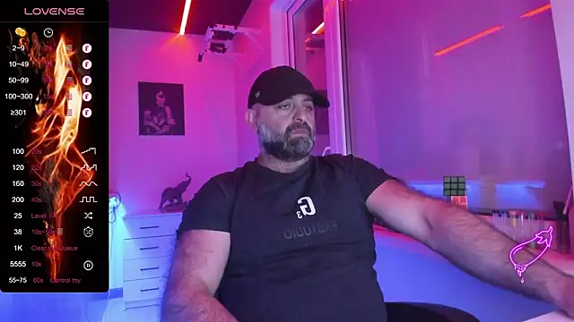 MAGABEAR077 online show from March 2026 01:37:01 PM