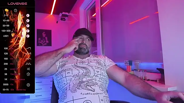 MAGABEAR077 online show from May 2026 04:26:02 PM