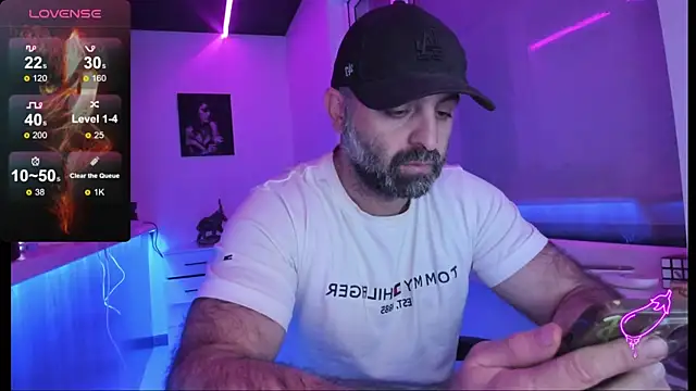 MAGABEAR077 online show from November 2025 08:46:02 AM