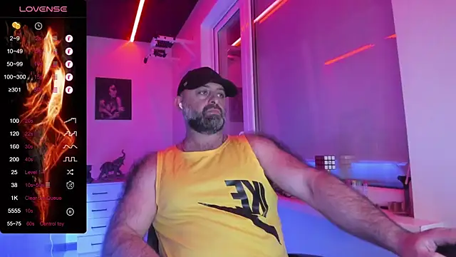 MAGABEAR077 online show from May 2026 09:24:02 PM