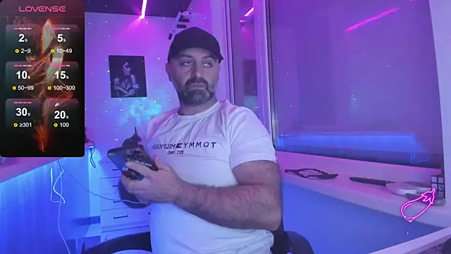 MAGABEAR077 online show from November 2025 02:17:02 PM