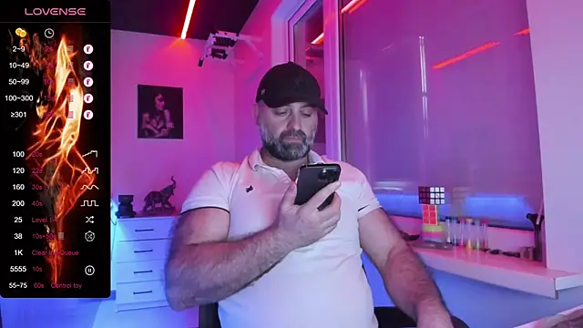 MAGABEAR077 online show from May 2026 08:14:01 AM