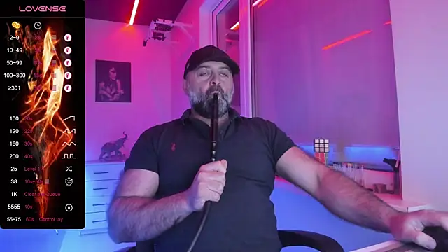 MAGABEAR077 online show from May 2026 10:48:01 PM