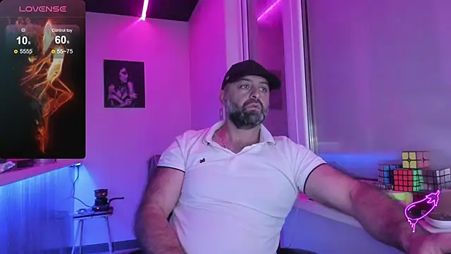 MAGABEAR077 online show from October 2025 09:33:01 AM