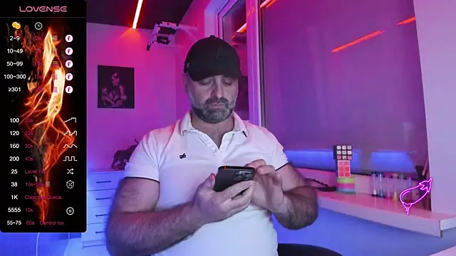 MAGABEAR077 online show from April 2026 08:15:01 PM