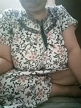 Kavya kapoor online show from April 2026 04:49:01 PM