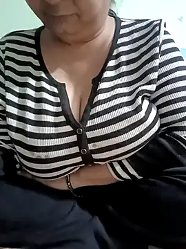 Kavya kapoor online show from February 2026 04:09:02 PM