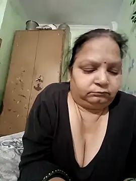 Kavya kapoor online show from February 2026 05:58:01 PM