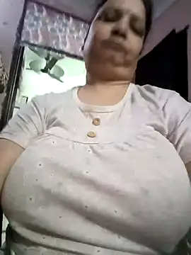 Kavya kapoor online show from April 2026 02:10:02 PM