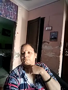 Kavya kapoor online show from March 2026 04:25:01 AM