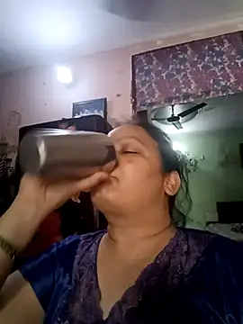 Kavya kapoor online show from May 2026 04:03:01 AM