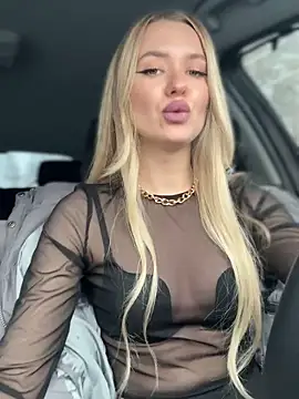 Snapshot of Devill_Angel_ chatting on November 2025 10:04:02 AM Devill Angel online show from November 2025 10:04:02 AM