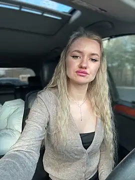 Snapshot of Devill_Angel_ chatting on November 2025 08:07:01 AM Devill Angel online show from November 2025 08:07:01 AM