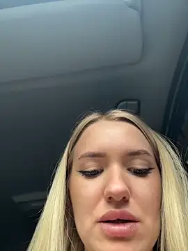 Snapshot of Devill_Angel_ chatting on May 2026 12:47:02 PM Devill Angel online show from May 2026 12:47:02 PM