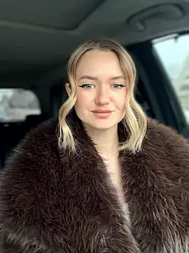 Devill Angel  online show from January 2026 10:07:01 AM