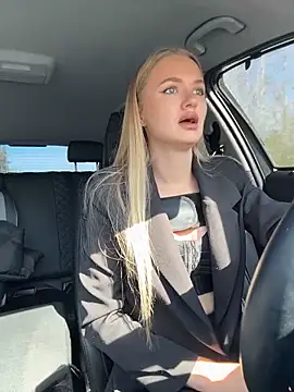 Devill Angel  online show from April 2026 10:57:01 AM