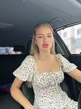 Devill Angel  online show from June 2026 10:42:01 AM