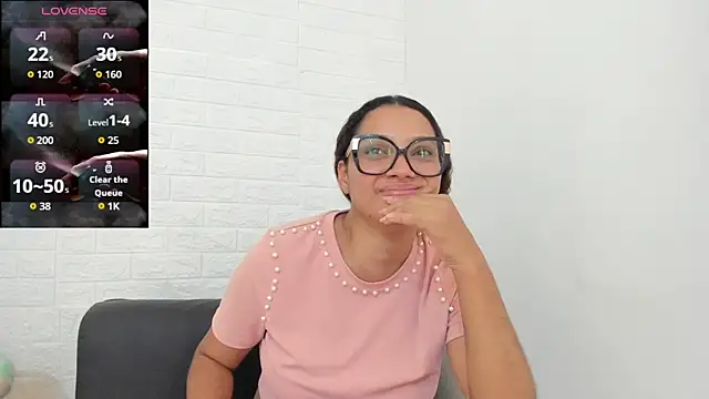 Snapshot of nathally_roses chatting on June 2026 02:09:02 AM nathally roses online show from June 2026 02:09:02 AM