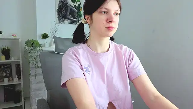 Baby Evalena online show from February 2026 08:57:02 AM