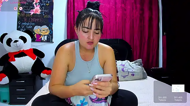 Ari And Abdie online show from February 2025 12:44:02 PM
