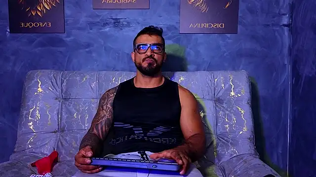 ERIC HARRISON online show from October 2025 01:51:02 AM