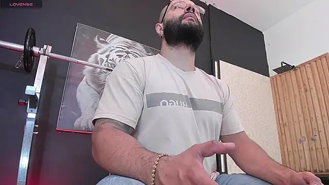 Snapshot of Luke__09 chatting on November 2025 11:13:02 AM Luke 09 online show from November 2025 11:13:02 AM