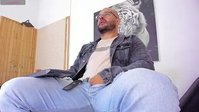 Snapshot of Luke__09 chatting on September 2025 11:36:01 AM Luke 09 online show from September 2025 11:36:01 AM