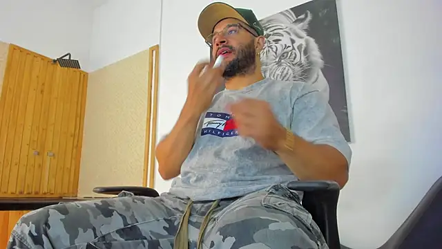 Luke  09 online show from October 2025 11:34:02 AM