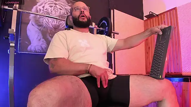 Luke  09 online show from March 2026 11:48:02 AM